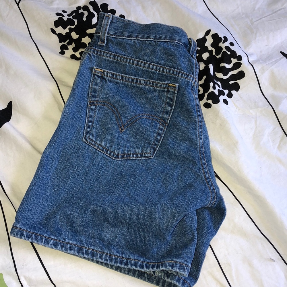 Levi Jean Shorts